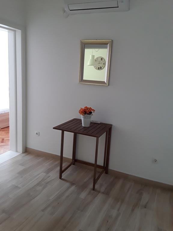 Apartment Lara Трогир Екстериор снимка
