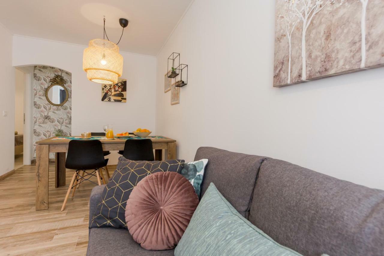 Apartment Lara Трогир Екстериор снимка