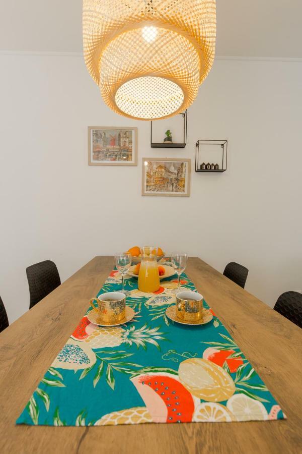 Apartment Lara Трогир Екстериор снимка