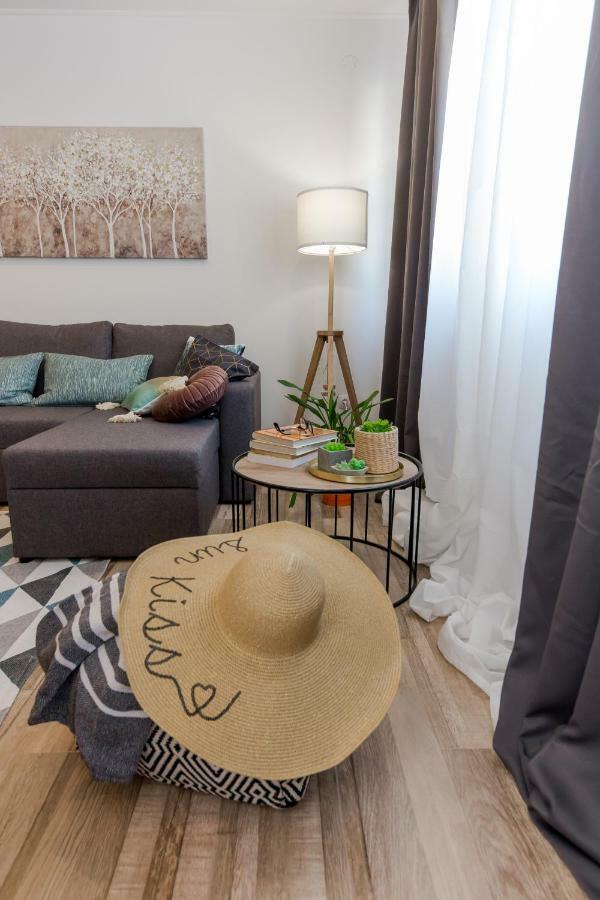Apartment Lara Трогир Екстериор снимка