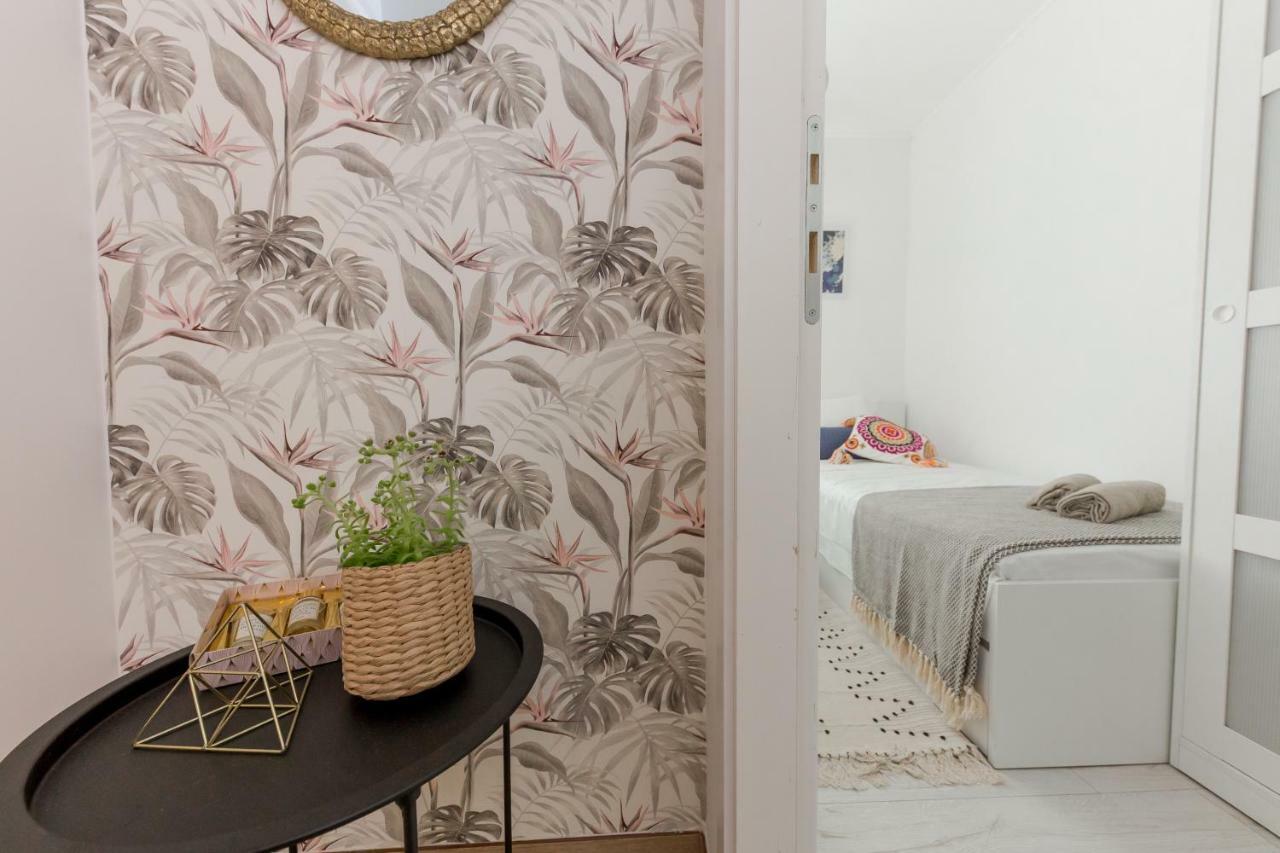 Apartment Lara Трогир Екстериор снимка