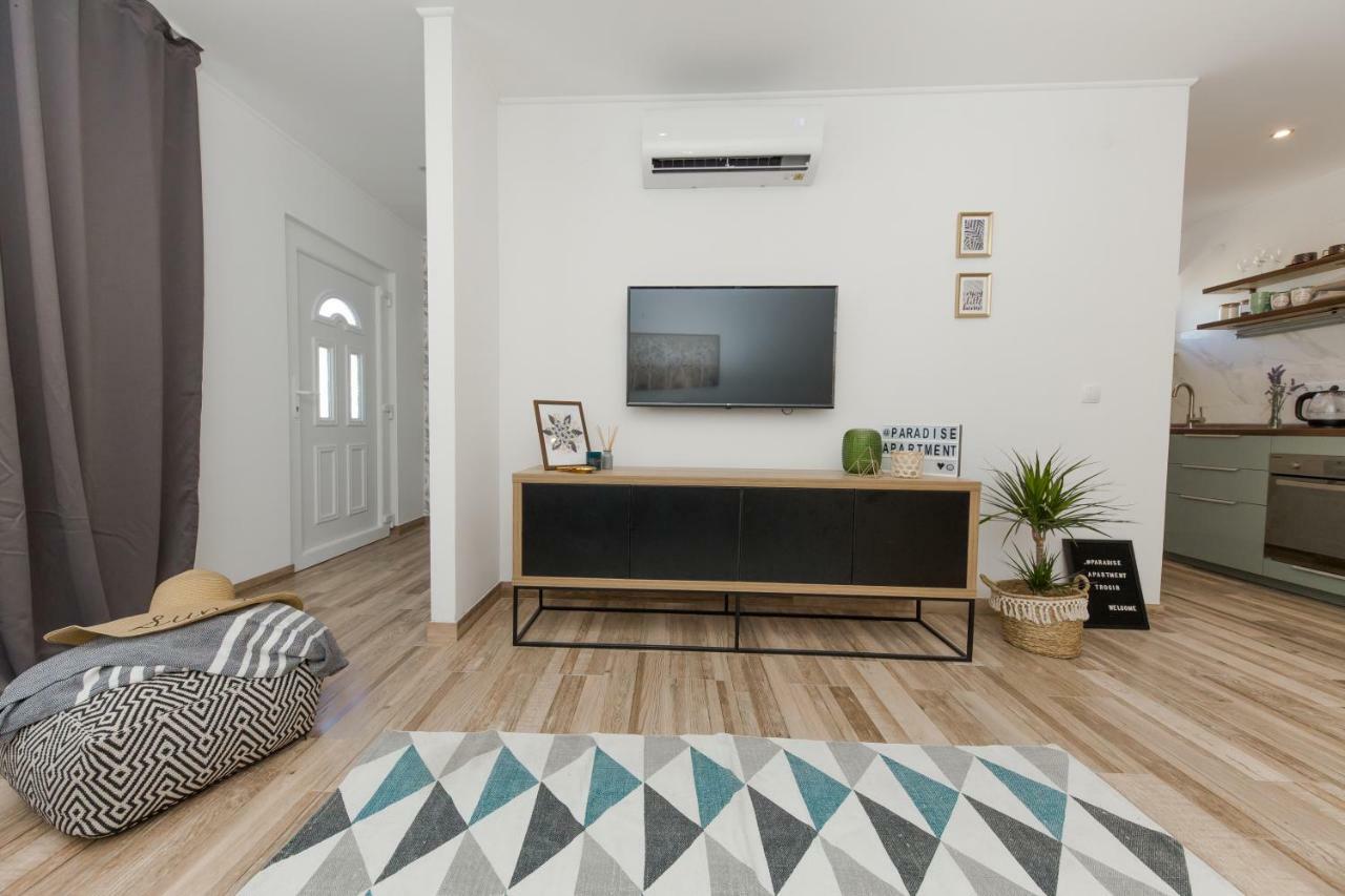 Apartment Lara Трогир Екстериор снимка